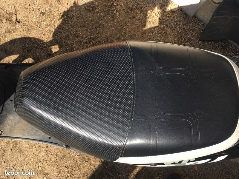 Selle pour scooter Speedcool (image 2)