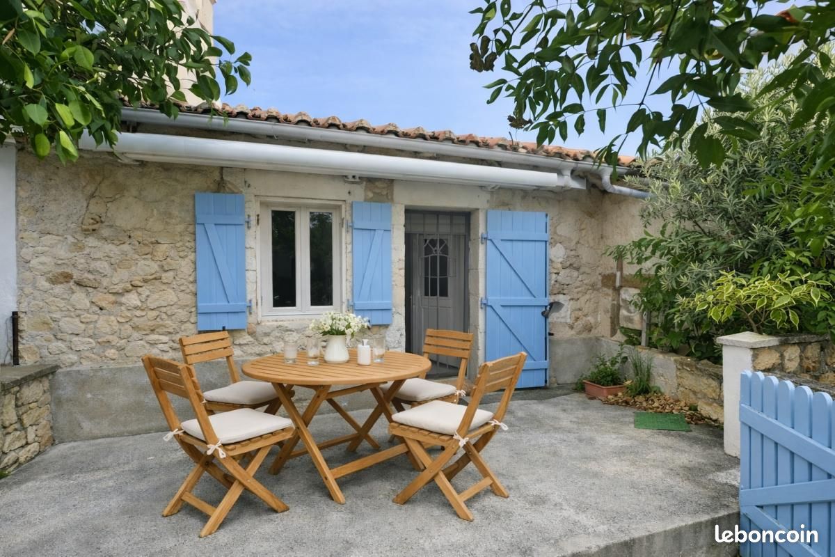 Maison 2 pièces 52 m² · à Roussines · 52 m² · 84 000 €