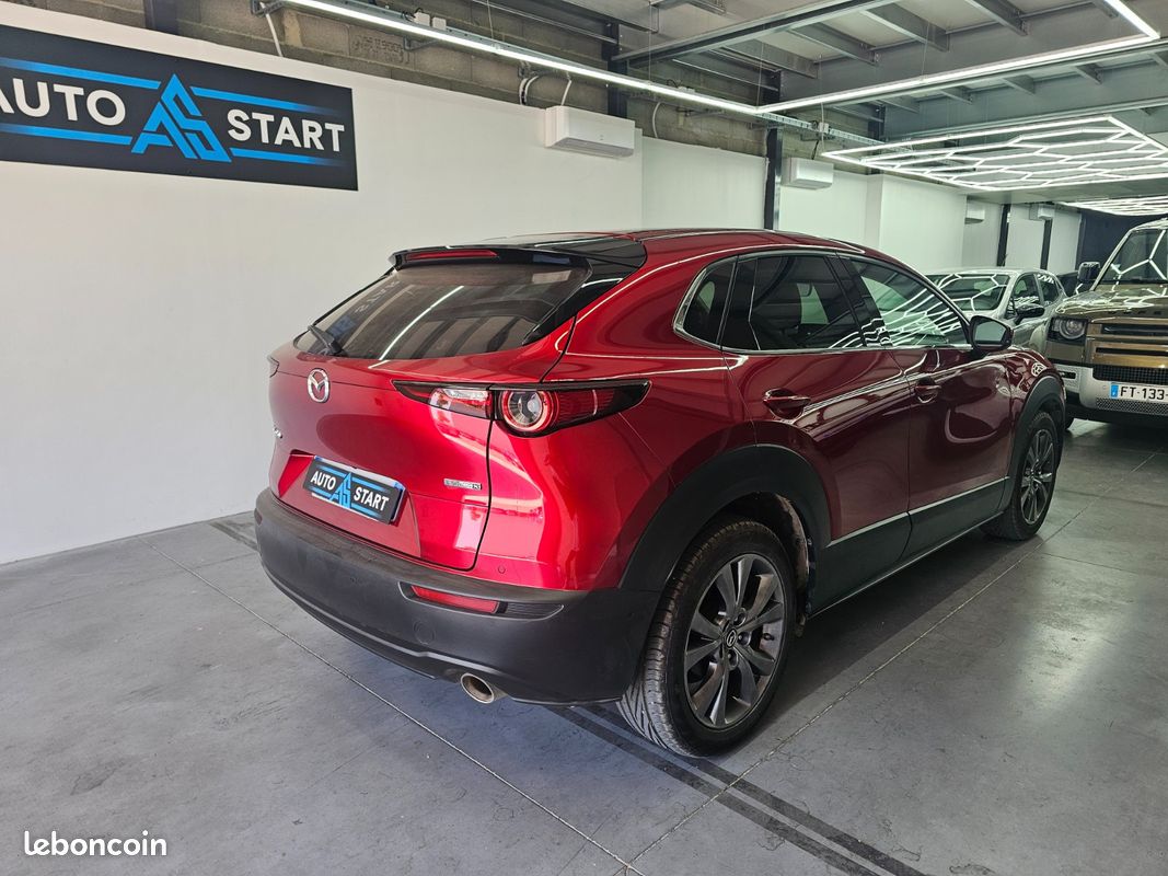 MAZDA CX-30 Exclusive 4x2 toit ouvrant / appel carPlay et Android auto / feux et essuis glace automatique / regulateur adaptatif / affichage tete auto / sièges et volant électrique chauffant (image 8)