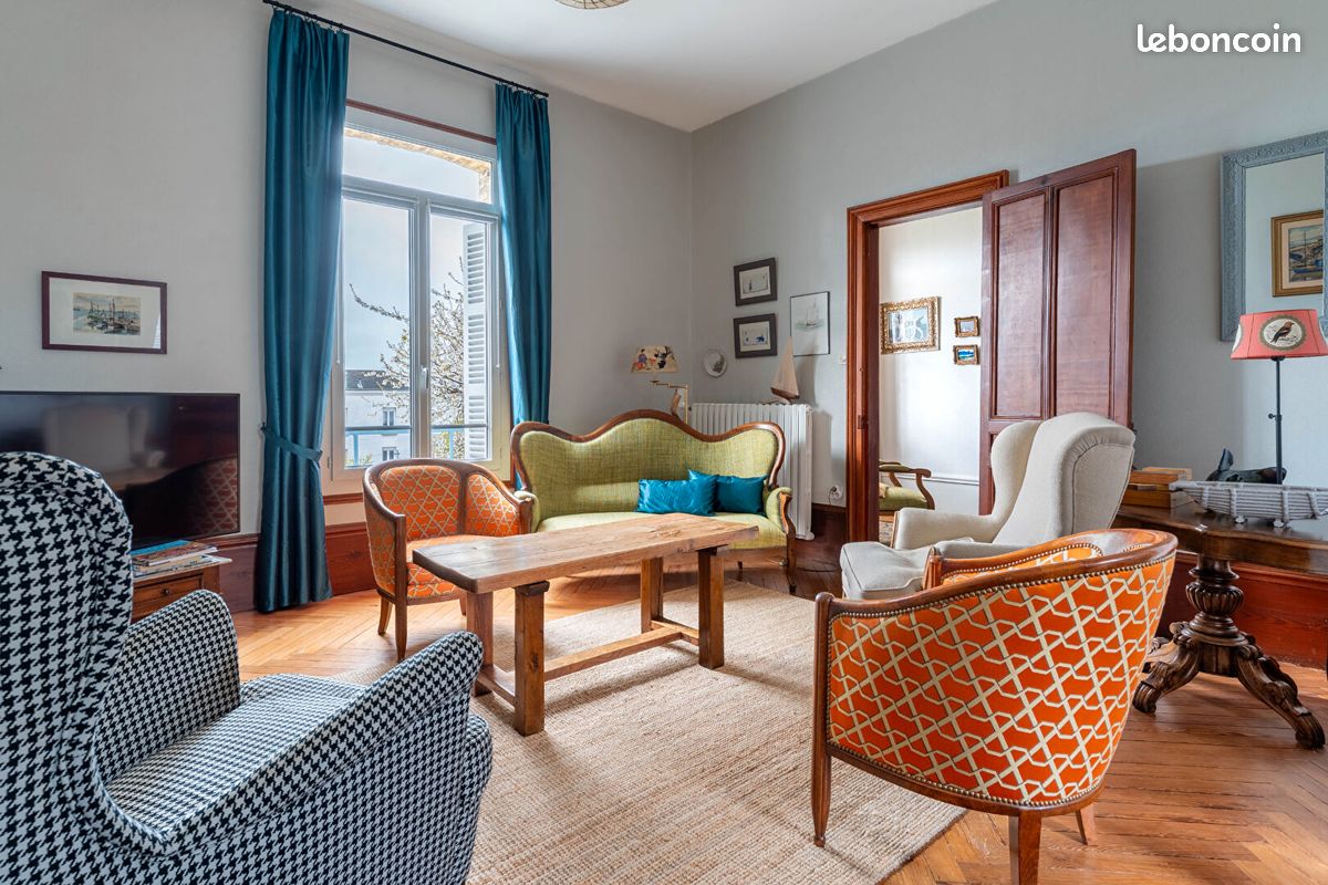 Propriété 8 pièces 240 m² (image 4)