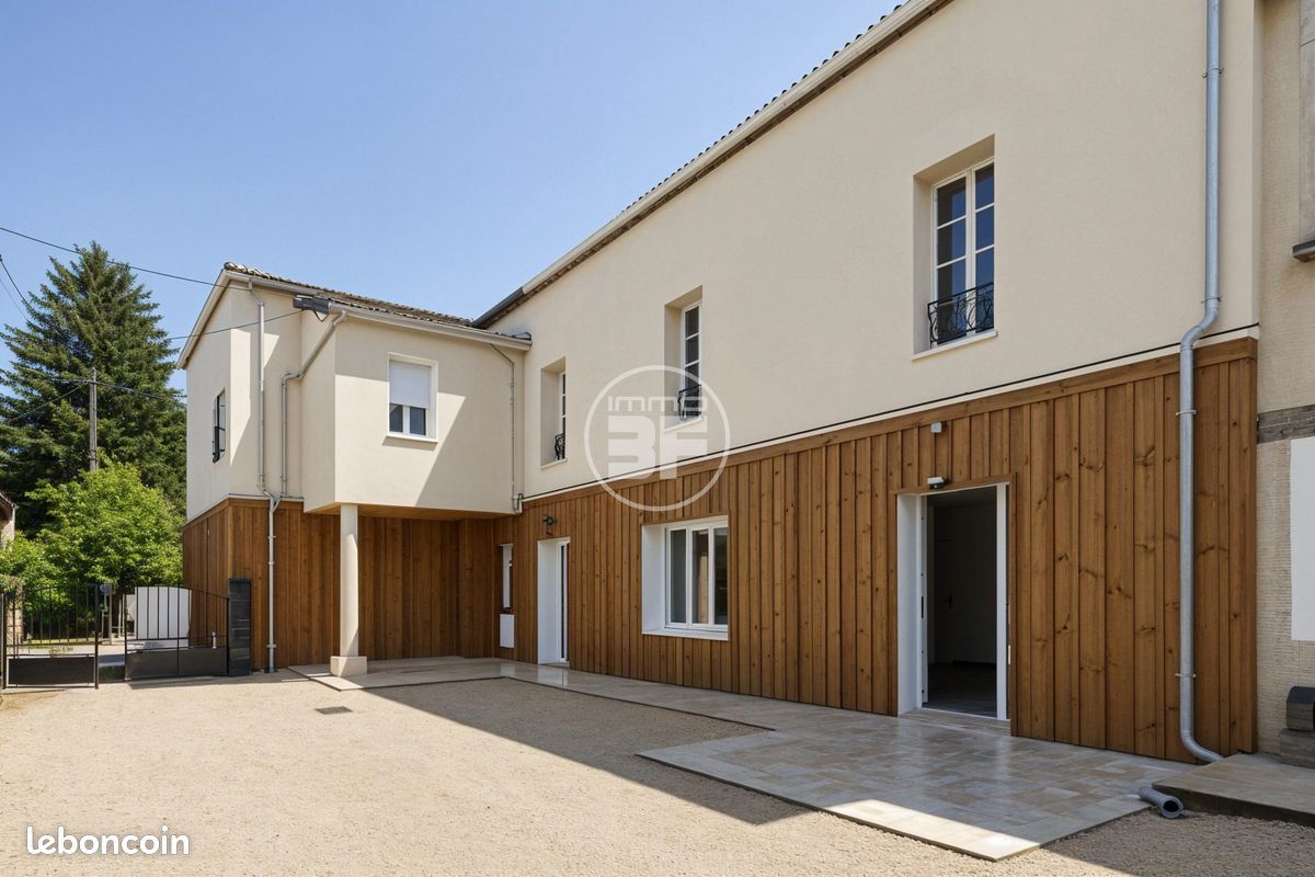 Immeuble 200 m² · à Hostens · 200 m² · 530 000 €