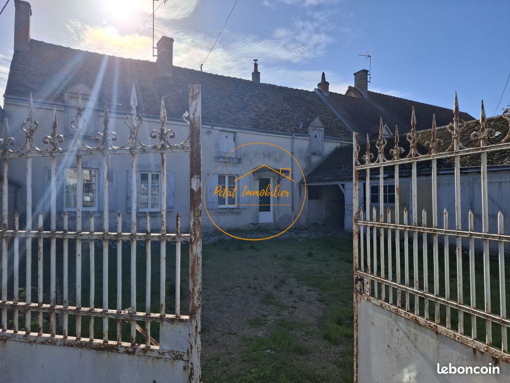 Maison 3 pièces 75 m² · à Cravant · 75 m² · 106 000 €