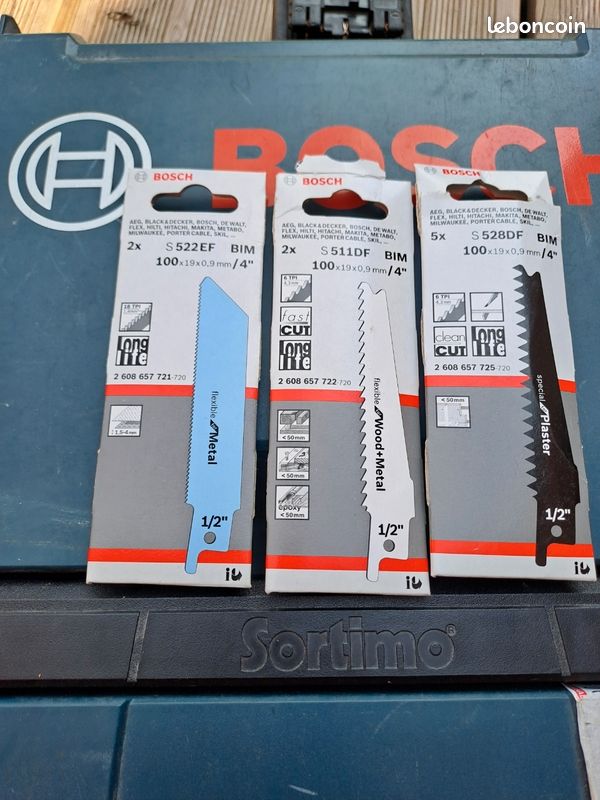 Scie sabre Bosch Pro GSA 12V + 2 batterie +chargeur + lames (image 4)