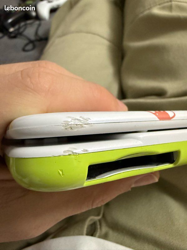 Nintendo 3DS XL (image 10)