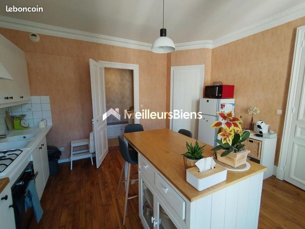 Appartement 5 pièces 162 m²