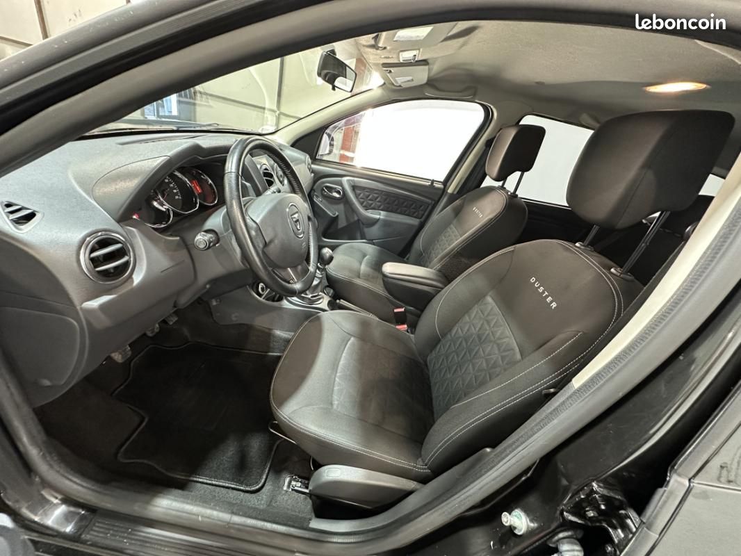 Dacia Duster 1.5 dCi 110 4x4 Lauréate +ATTELAGE (image 15)