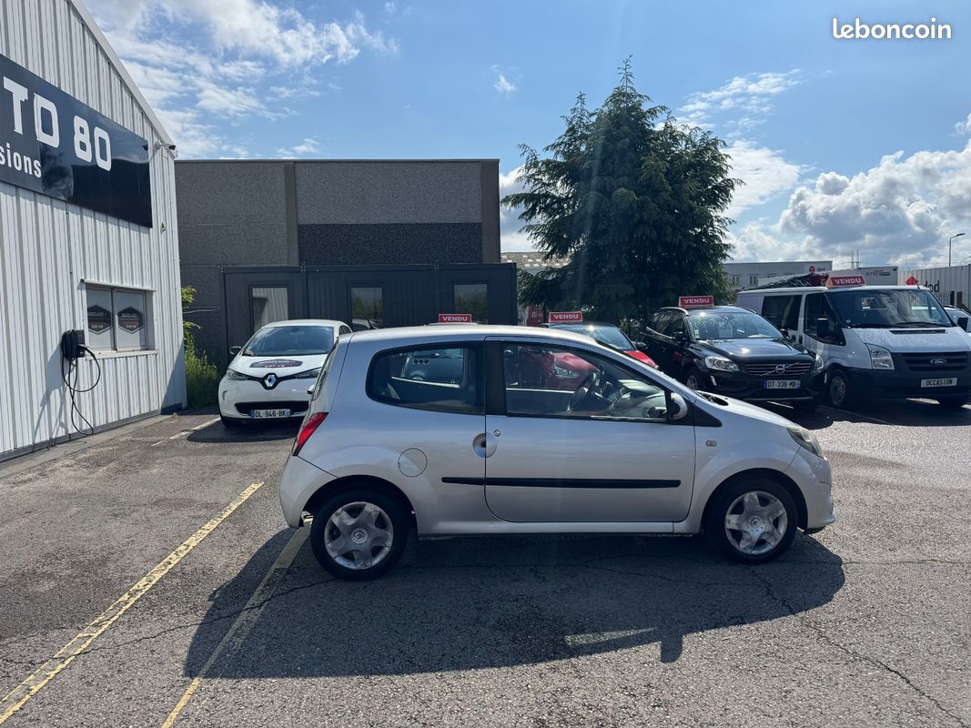 RENAULT TWINGO II Authentique 1.2i 60 CV 160000 KM 02/2008 CLIMATISATION VITRES ÉLECTRIQUES (image 8)