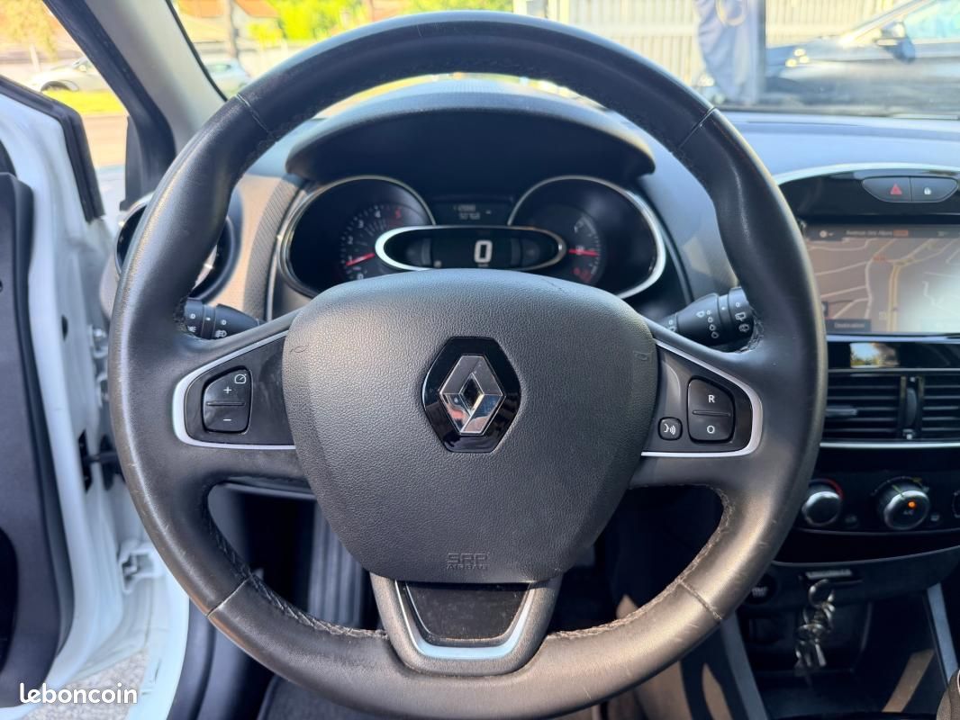Renault Clio IV BUSINESS dCi 75 Energy (image 18)