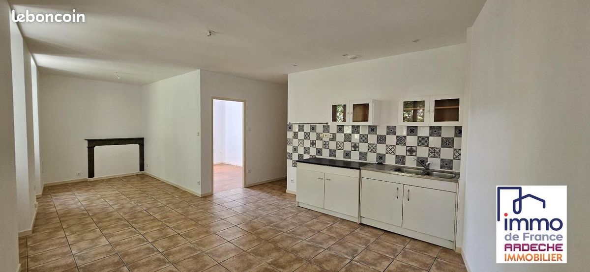 Appartement 2 pièces 43 m² · à Privas · 43 m² · 375 €/mois