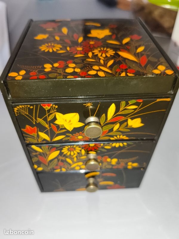 Ancienne boite laquée Japon vintage Asie old box Asia Japan