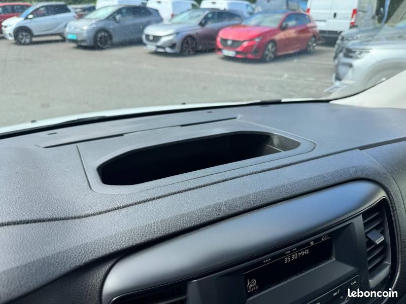 Peugeot Expert Fg Long 2.0 BlueHDi 120 Cabine Approfondie Fixe Premium 6 PLACES (image 25)