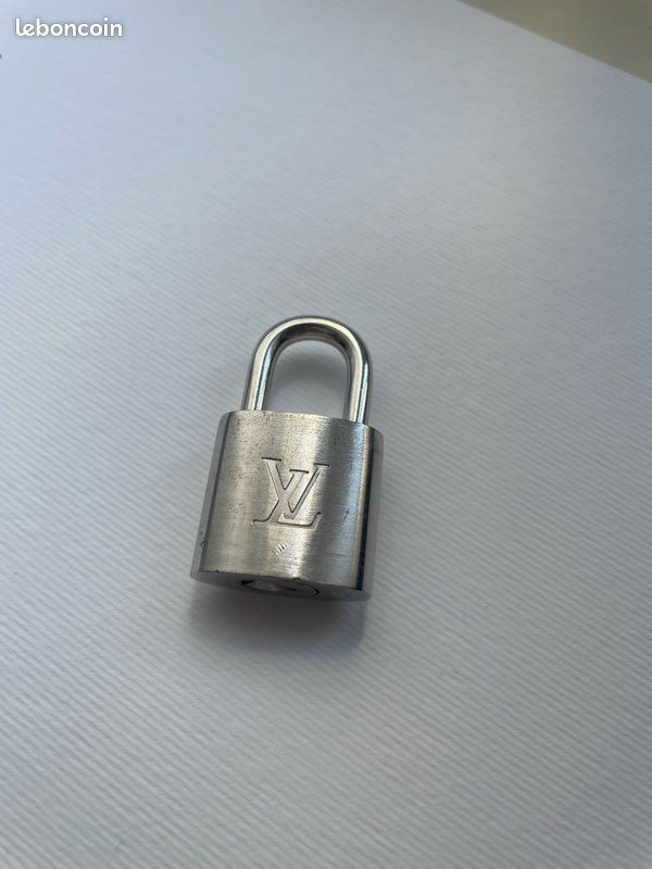 Cadenas Louis Vuitton (image 1)