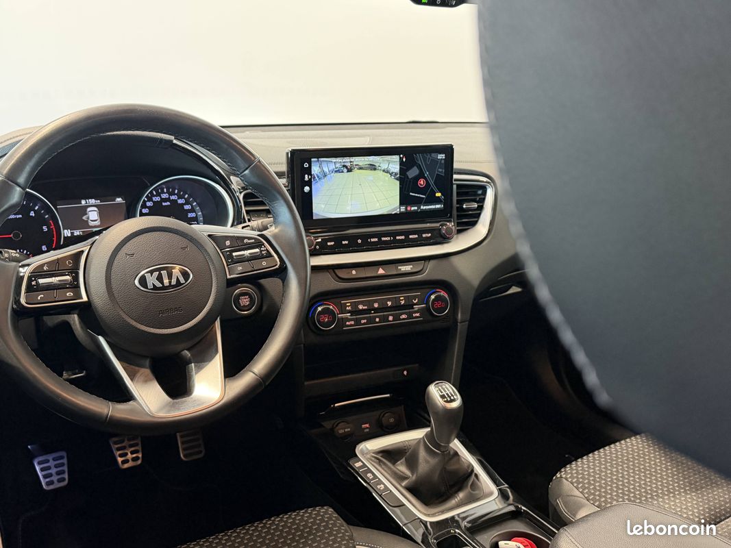 KIA XCeed 1.6 CRDi 136 ch MHEV iBVM6 Design (image 37)