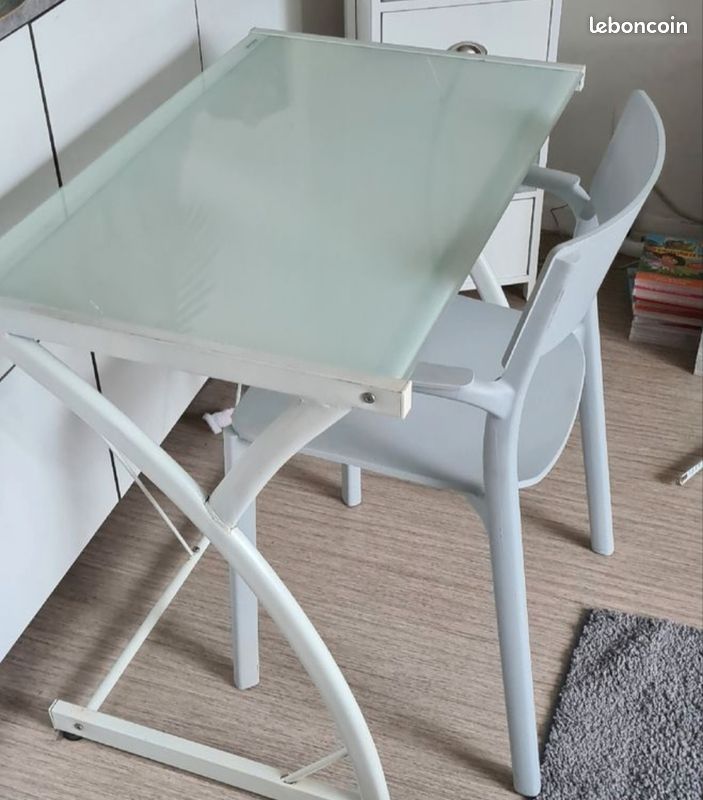 Bureau et da chaise (image 1)