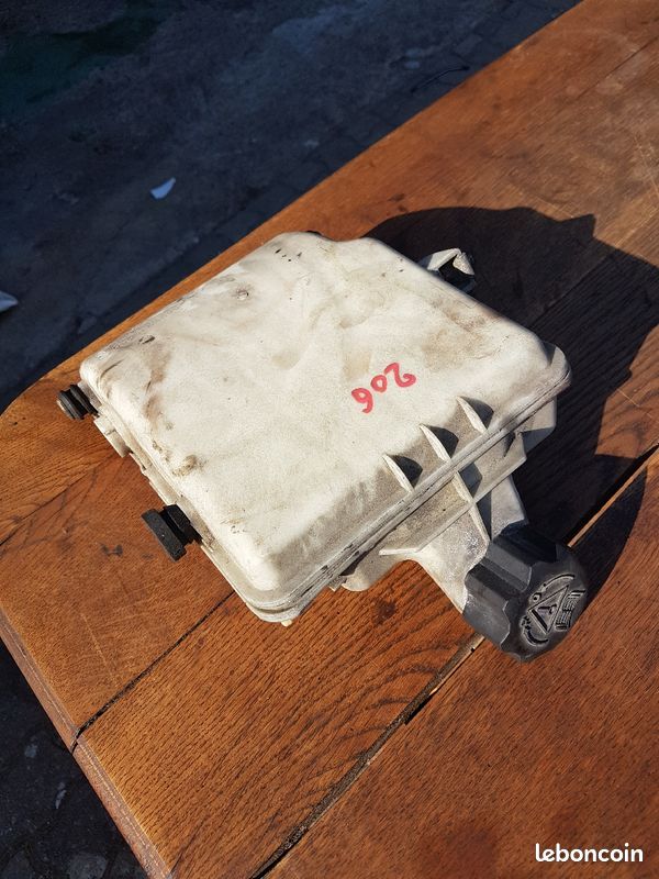 Vase de liquide de refroidissement Peugeot 206 (image 1)
