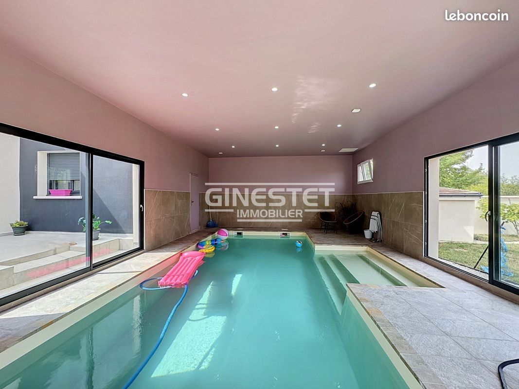Maison 7 pièces 348 m² · à Sainte-Maure · 348 m² · 685 000 €
