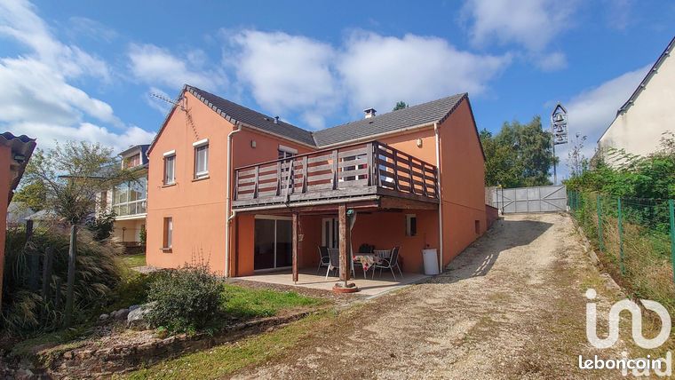 Propriété 4 pièces 153 m²