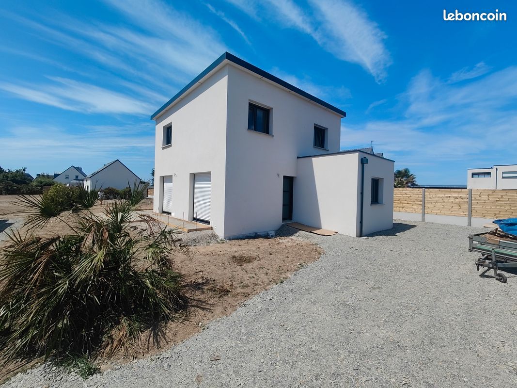 Maison 5 pièces 110 m² · à Ploudalmézeau · 110 m² · 1 390 €/mois