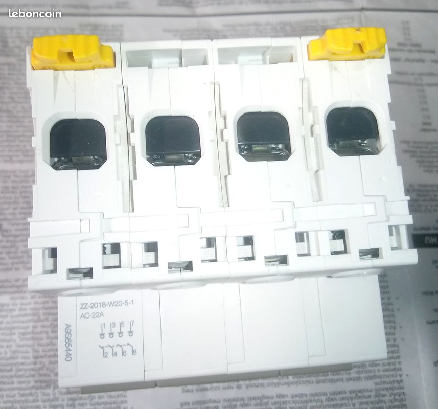 Interrupteur Sectionneur Schneider Electric ISW 20A 415V - Occasion Fonctionnel