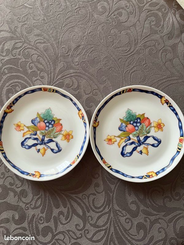Lot 2 assiettes à pain Bernardaud (image 1)