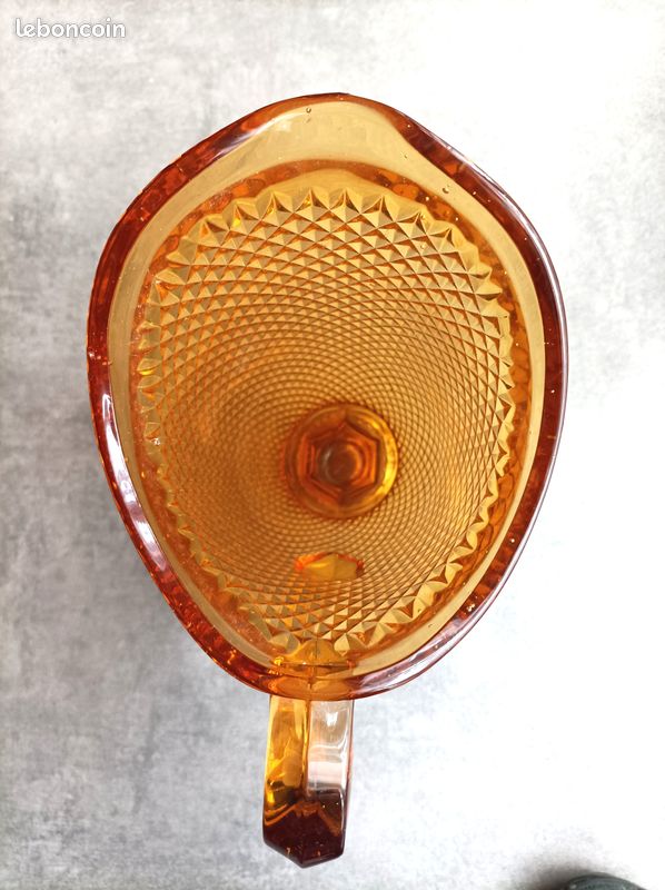 Pichet Vista Alegre Bicos ambré en verre ciselé vintage (image 3)