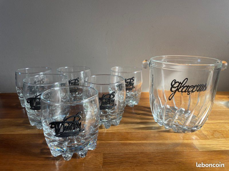 Service De 6 Verres à Pied En Verre Fumé 13 Cl Et 4 1/2 Fl Oz LUMINARC Des Annees 1970 72841844