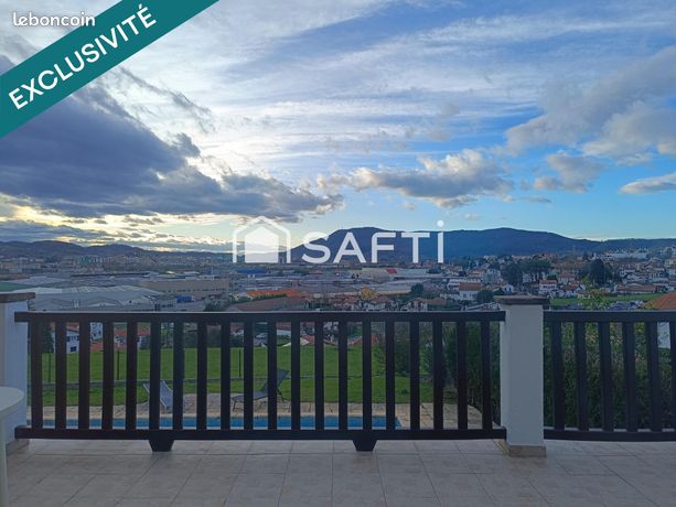 Villa 13 pièces 260 m²