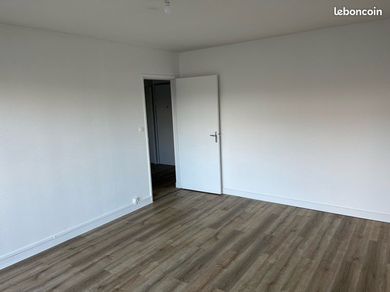 Appartement 3 pièces 66 m² · à Segré-en-Anjou Bleu · 66 m² · 105 000 €