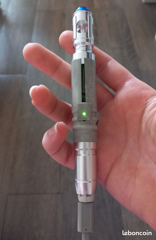 Tournevis sonique tlcommande universelle 10me Docteur (Wand Company /  Doctor Who / Sonic Screwdriver) - Collection