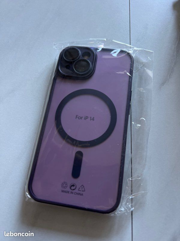 Coque iPhone 14 (image 1)