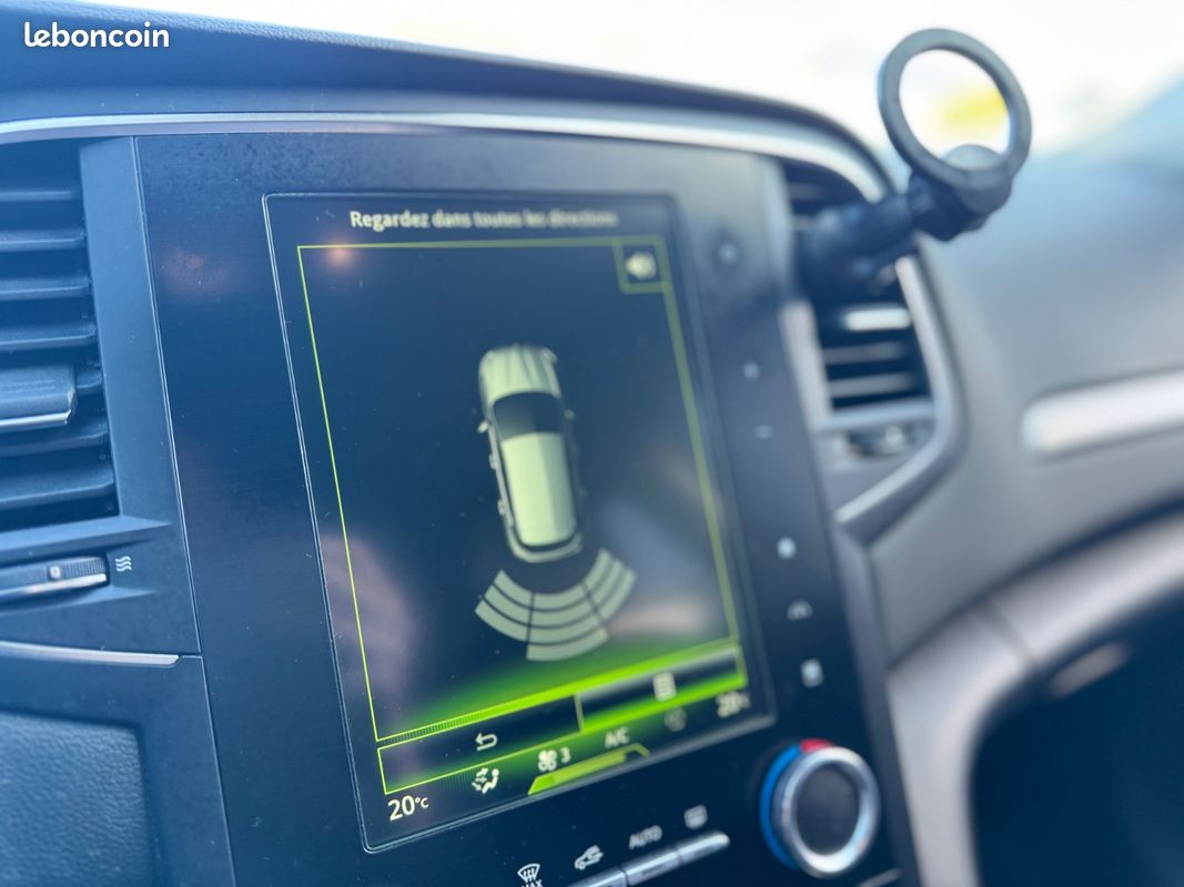 RENAULT MEGANE IV BERLINE dCi 110 Energy Intens + Entretien Complet (image 27)