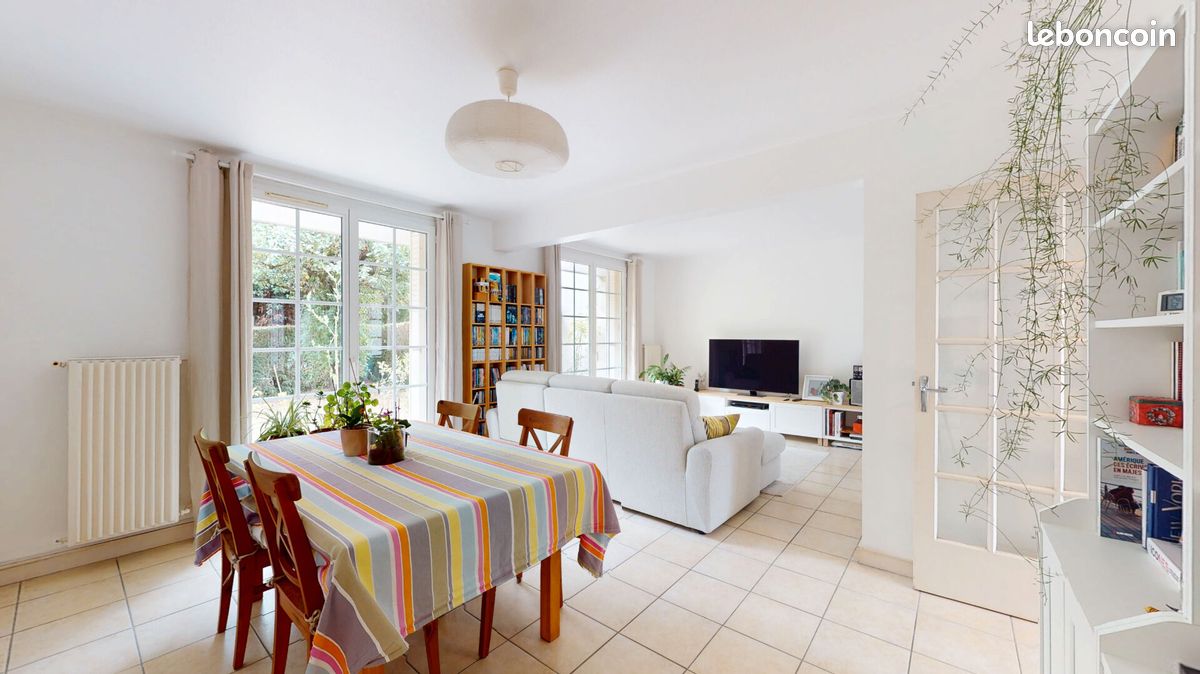 Maison 6 pièces 149 m² · à Breuillet · 149 m² · 325 000 €
