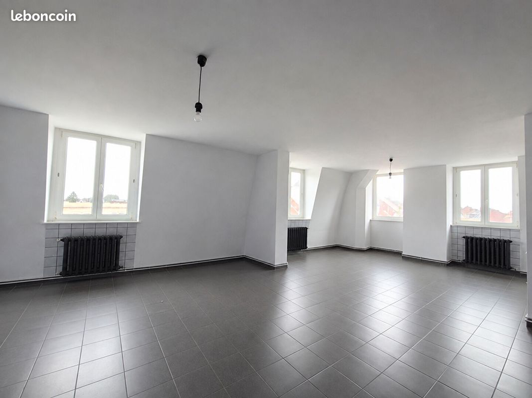 Appartement 3 pièces 106 m² · à Armentières · 106 m² · 840 €/mois