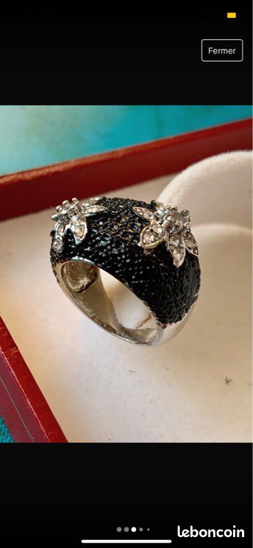 Bague Neuve fantaisie diamètre 1,5 cm (image 8)