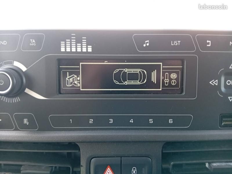 Citroen Berlingo Van 10 000 HT M 1.5 BlueHDi 100ch Club (image 12)