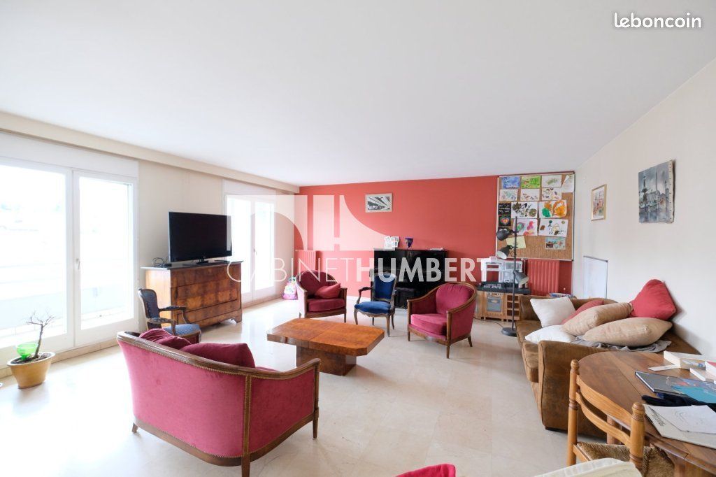 Appartement 7 pièces 150 m² · à Saint-Étienne · 150 m² · 1 225 €/mois