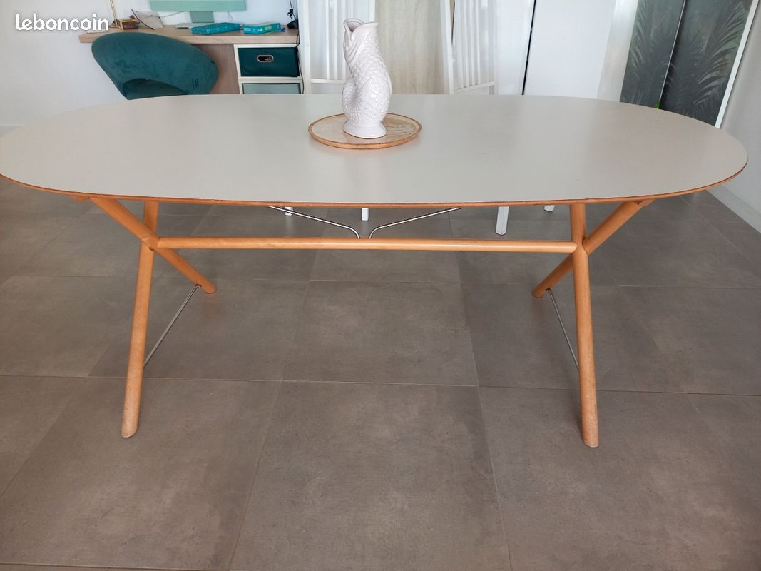 Table (image 1)