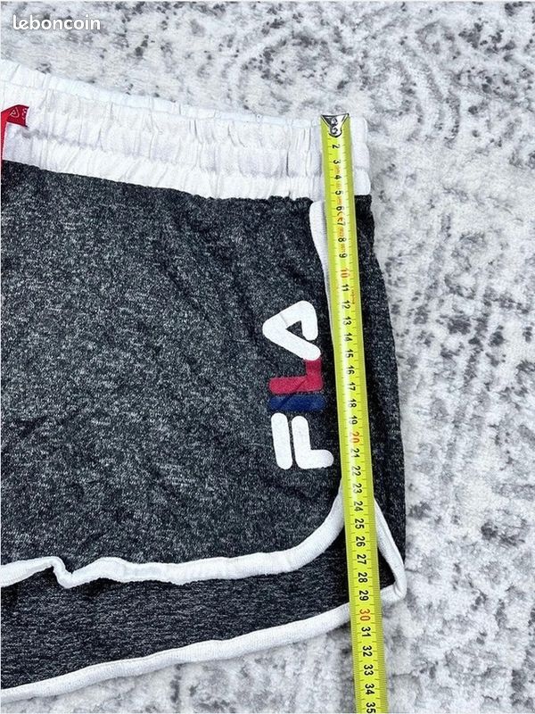 Short de sport Fila - Femme Xl - Gris - Polyester - Très bon état (image 5)