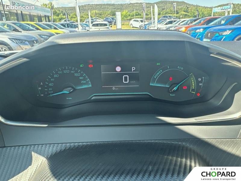 Peugeot 2008 Hybrid 110 e-DCS6 Edition (image 13)
