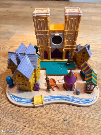 POLLYPOCKET Le Bossu de ND Lot/2 - Jeux & Jouets