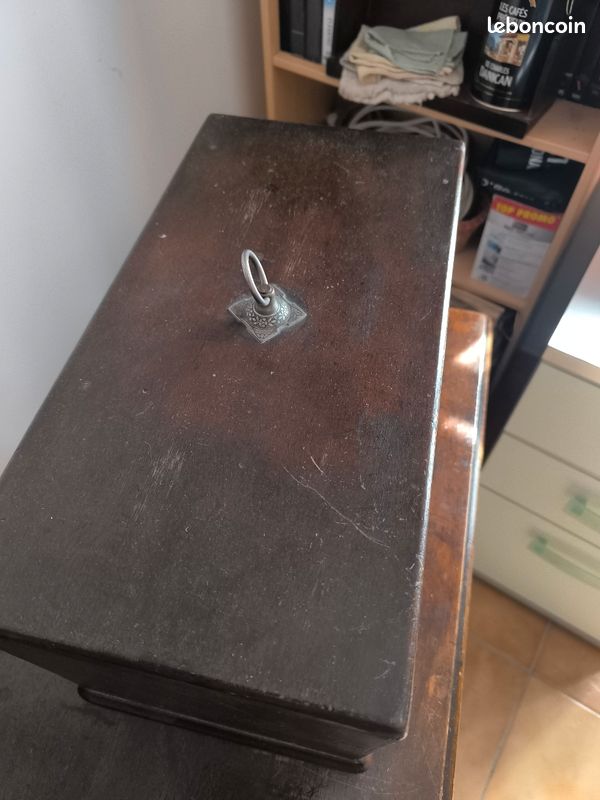 Machine à coudre (image 5)
