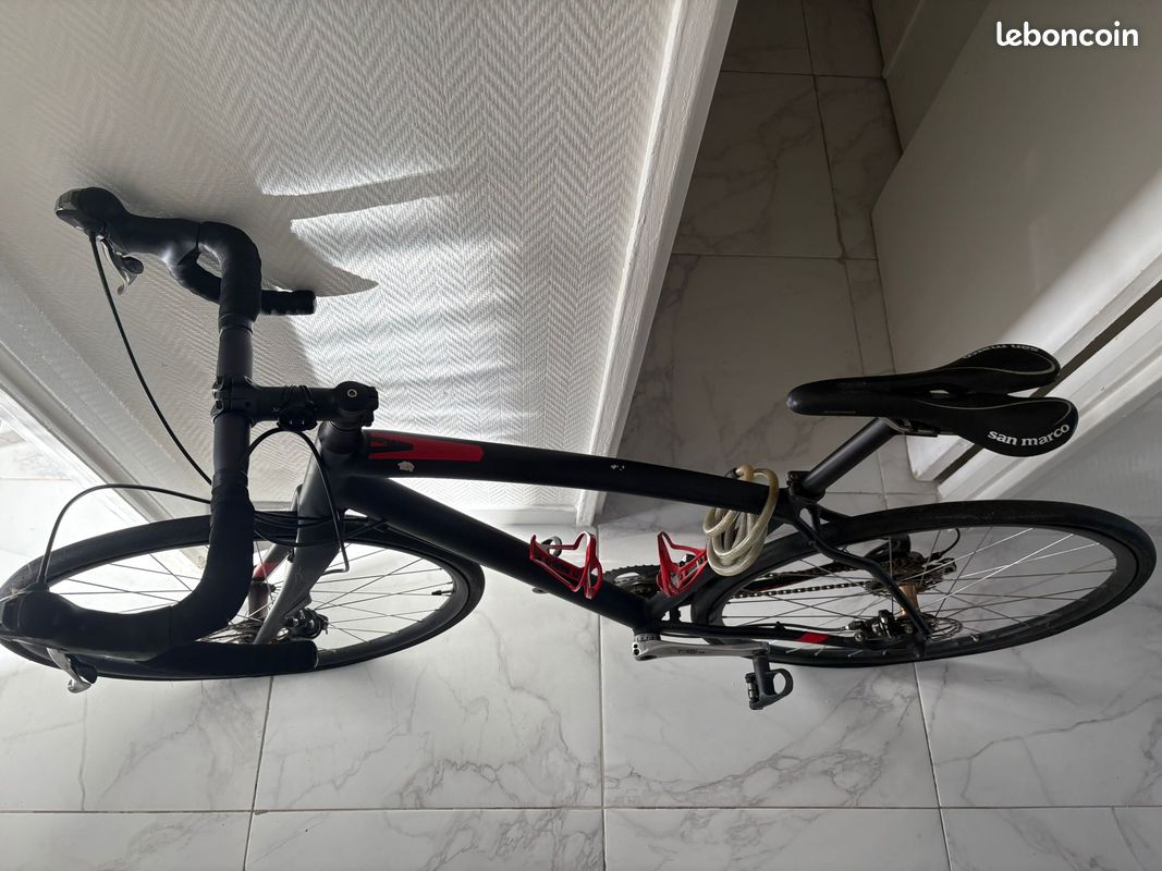 Specialized Diverge Elite A1 - Gravel / Route - Fourche Carbone - Idéal projet (image 1)