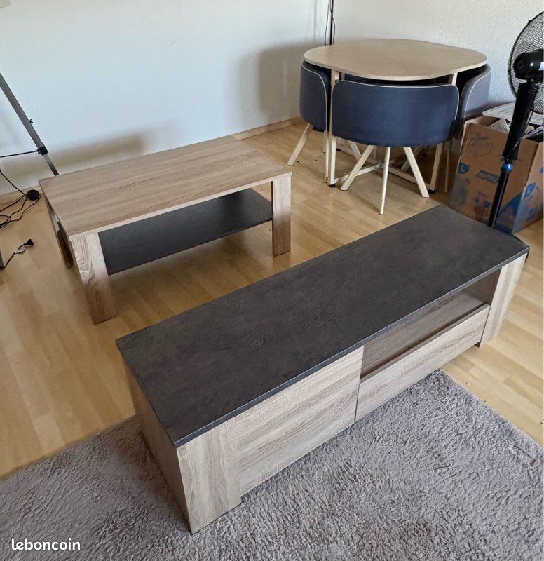 Ensemble salon / salle à manger (Meuble TV, table basse, table ronde + chaises) (image 1)