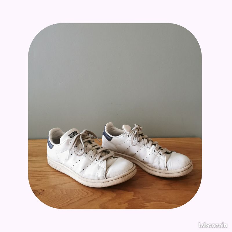 Une paire de baskets blanches, Stan Smith (image 4)