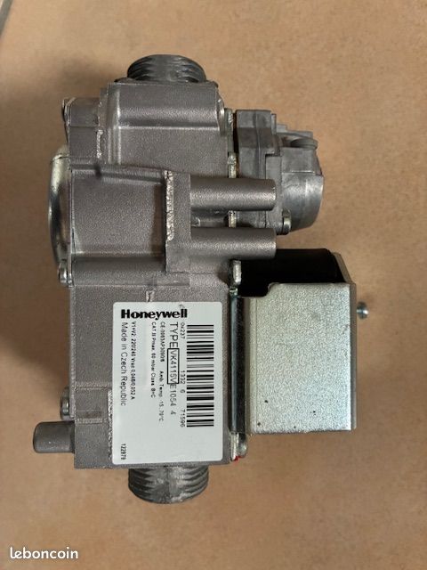 Vanne gaz chaudière DE DIETRICH VK4115V E1054 4 Réf. S101507 (image 1)