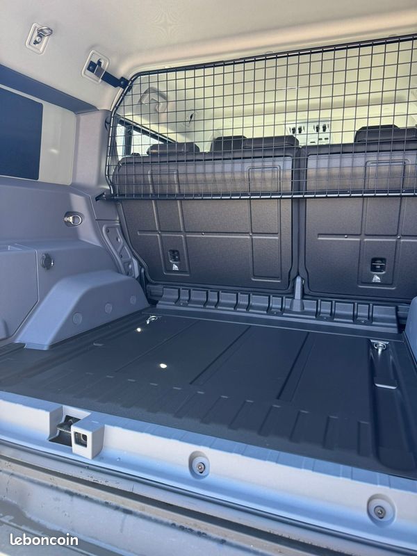Ineos grenadier utility wagon 5 places diesel (image 9)
