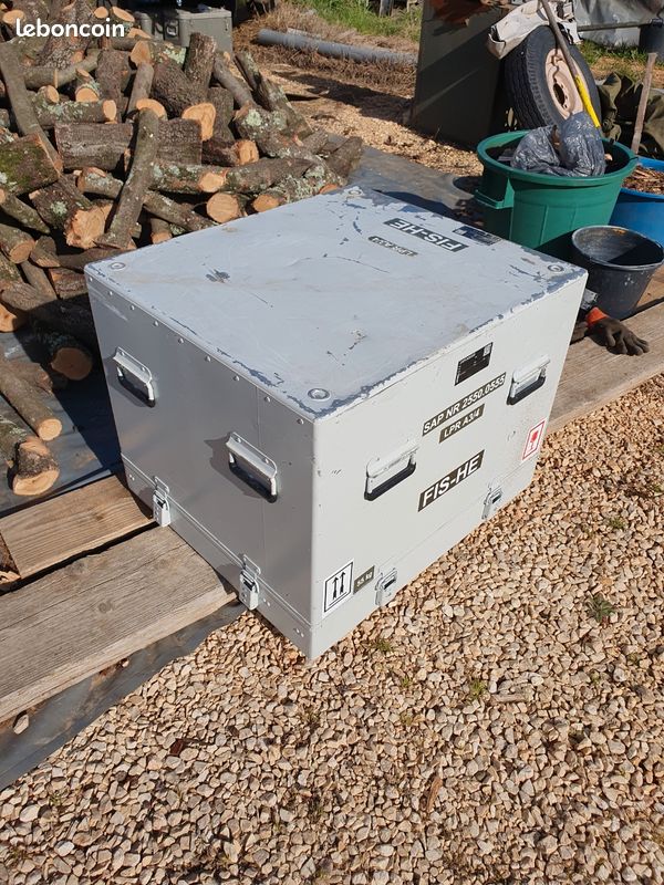 1 caisse militaire en alu 72x64xH56 (image 2)