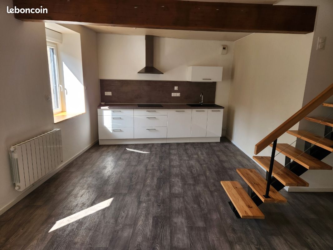 Appartement 3 pièces 80 m² · à Ambert · 80 m² · 580 €/mois