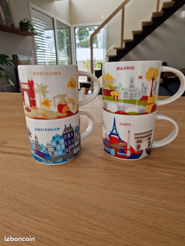 Lot de 4 tasses Starbucks (image 1)