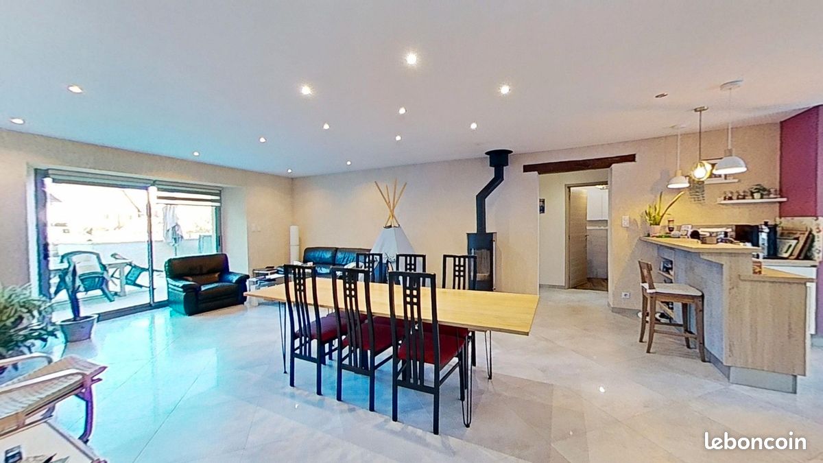 Maison 5 pièces 154 m² · à Sermange · 154 m² · 239 500 €